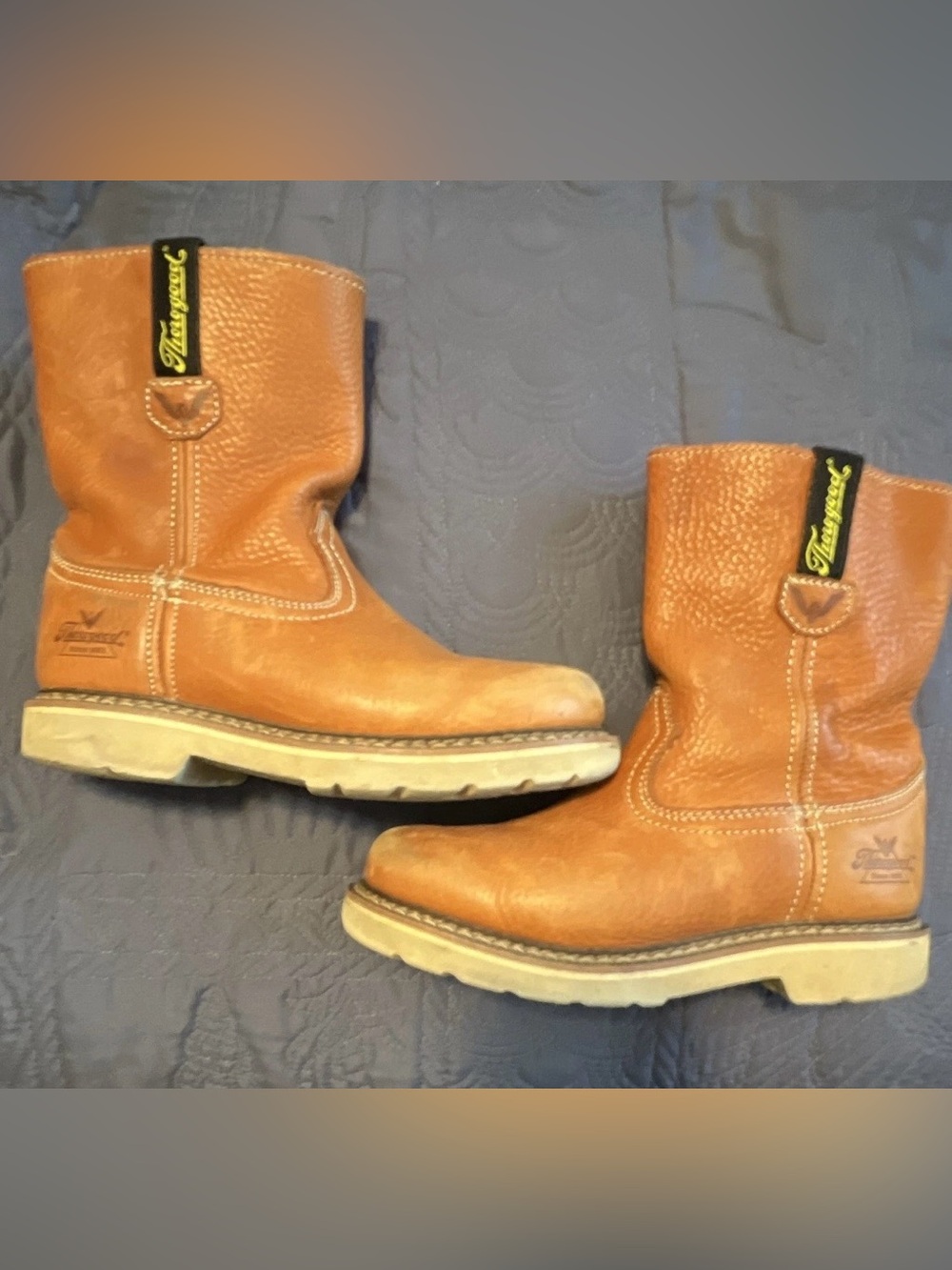 Thorogood Tan Leather Pull-On Work Boots. Boys size 3 M . Fair Condition .